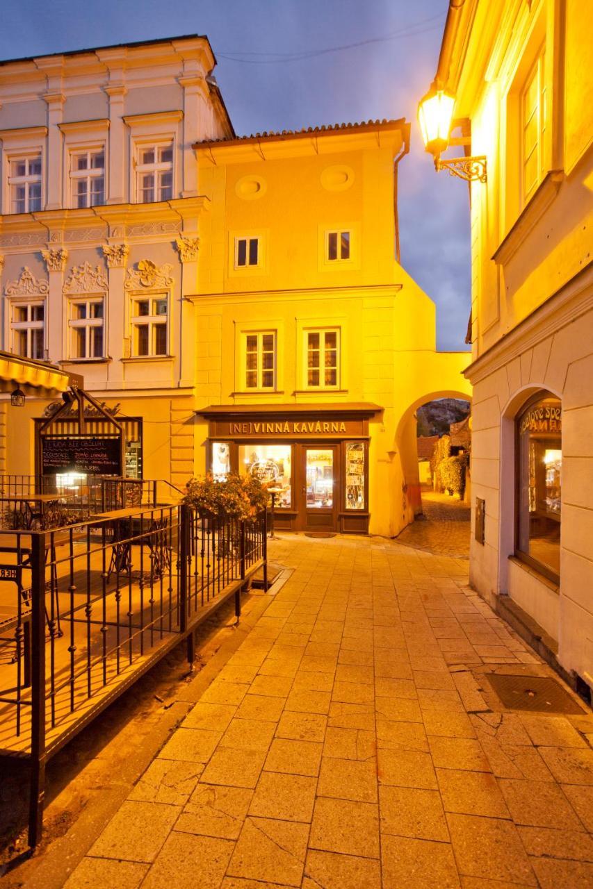 Vinna Kavarna Mikulov Exterior foto